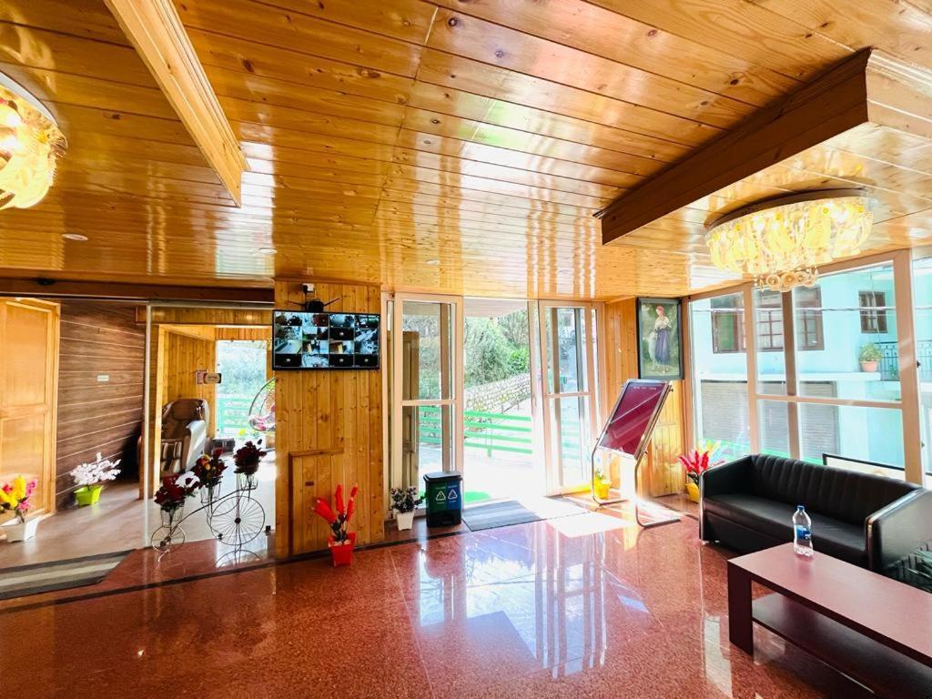 Tata Vista Resort Mall Road Manali - Centrally Heated & Air Cooled Exterior photo