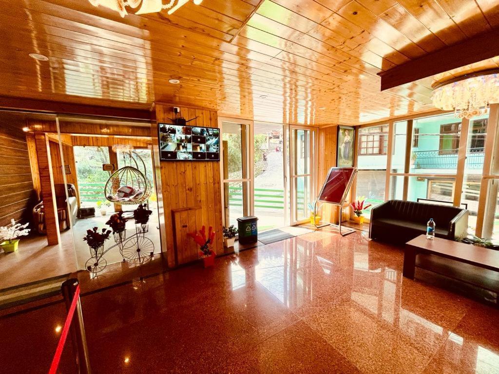 Tata Vista Resort Mall Road Manali - Centrally Heated & Air Cooled Exterior photo