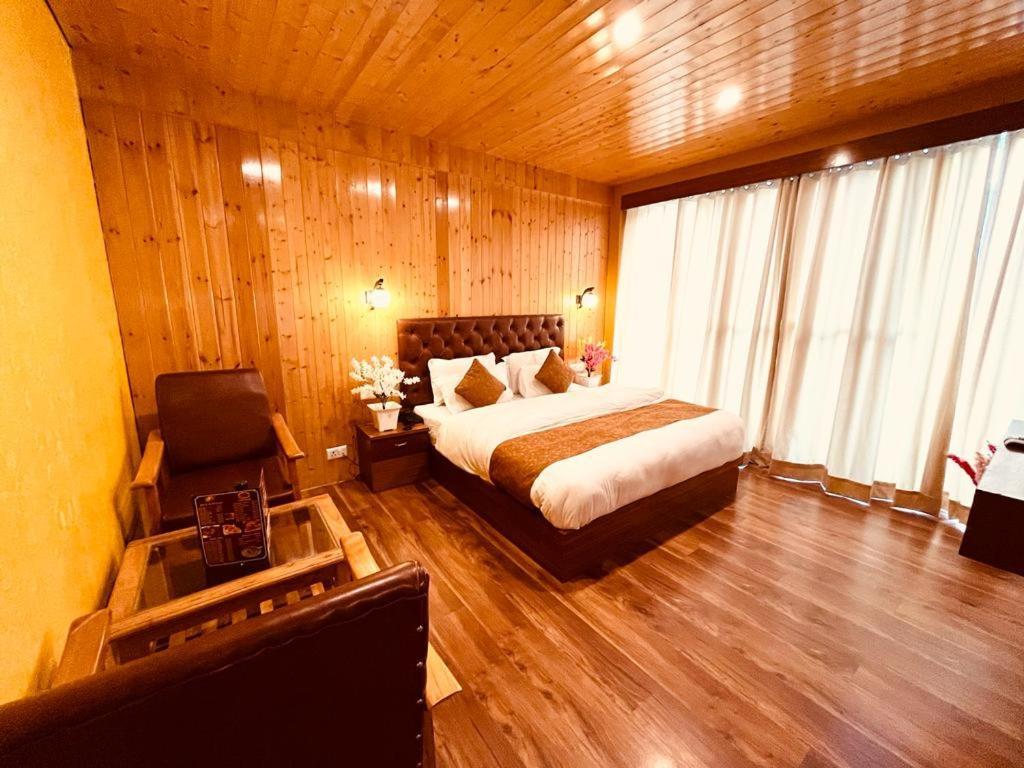 Tata Vista Resort Mall Road Manali - Centrally Heated & Air Cooled Exterior photo