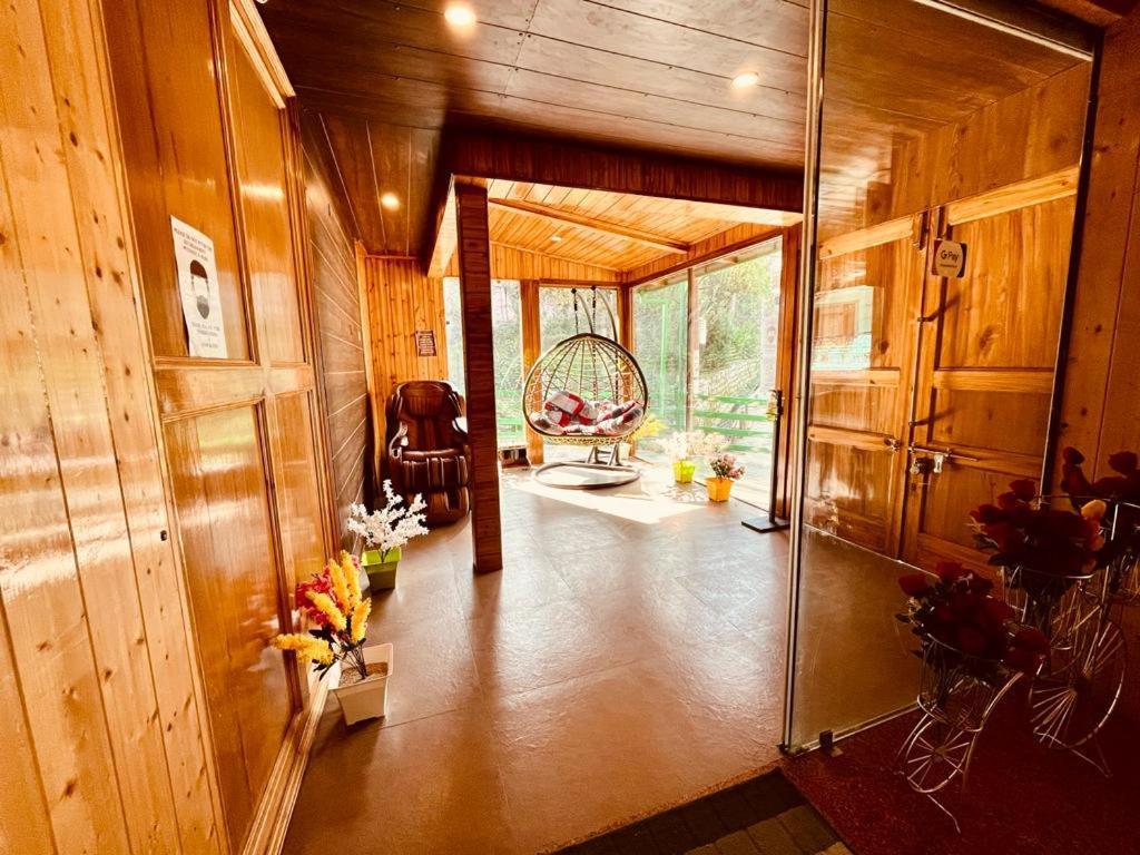 Tata Vista Resort Mall Road Manali - Centrally Heated & Air Cooled Exterior photo