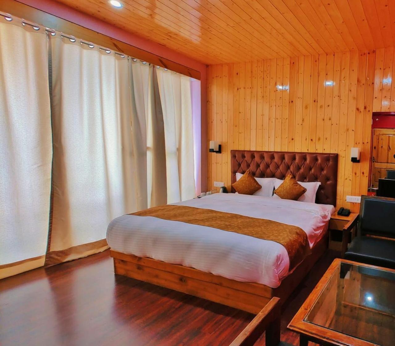 Tata Vista Resort Mall Road Manali - Centrally Heated & Air Cooled Exterior photo